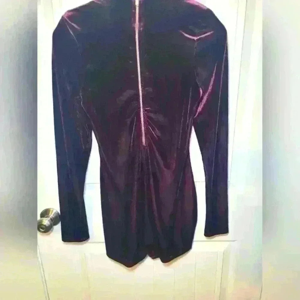 J up body suit 1/2 zip size large